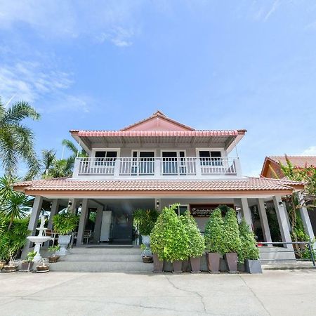 Oyo 245 Sweet Sense Jomtien Resort Pattaya Bagian luar foto